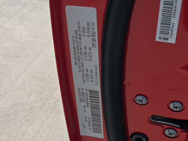 Used 2015 Dodge Challenger SRT Hellcat RWD image 17