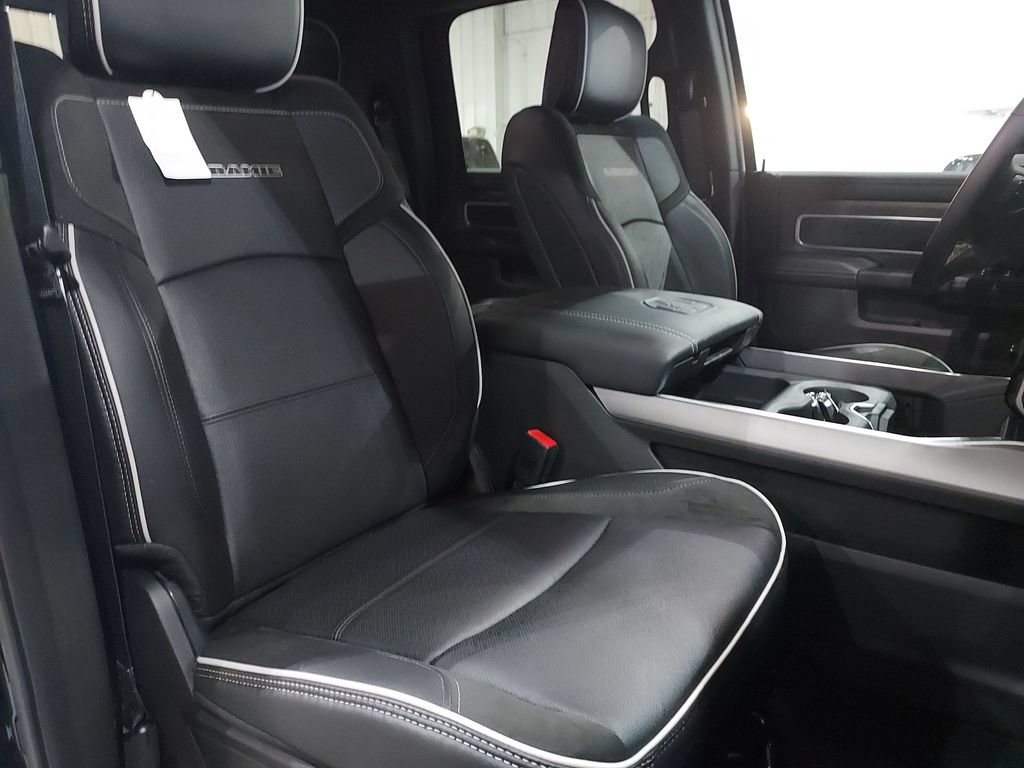 New 2026 RAM 2500 Laramie AWD/4WD image 31