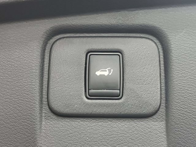 Used 2019 Nissan Murano Platinum w/ Cargo Package FWD image 24