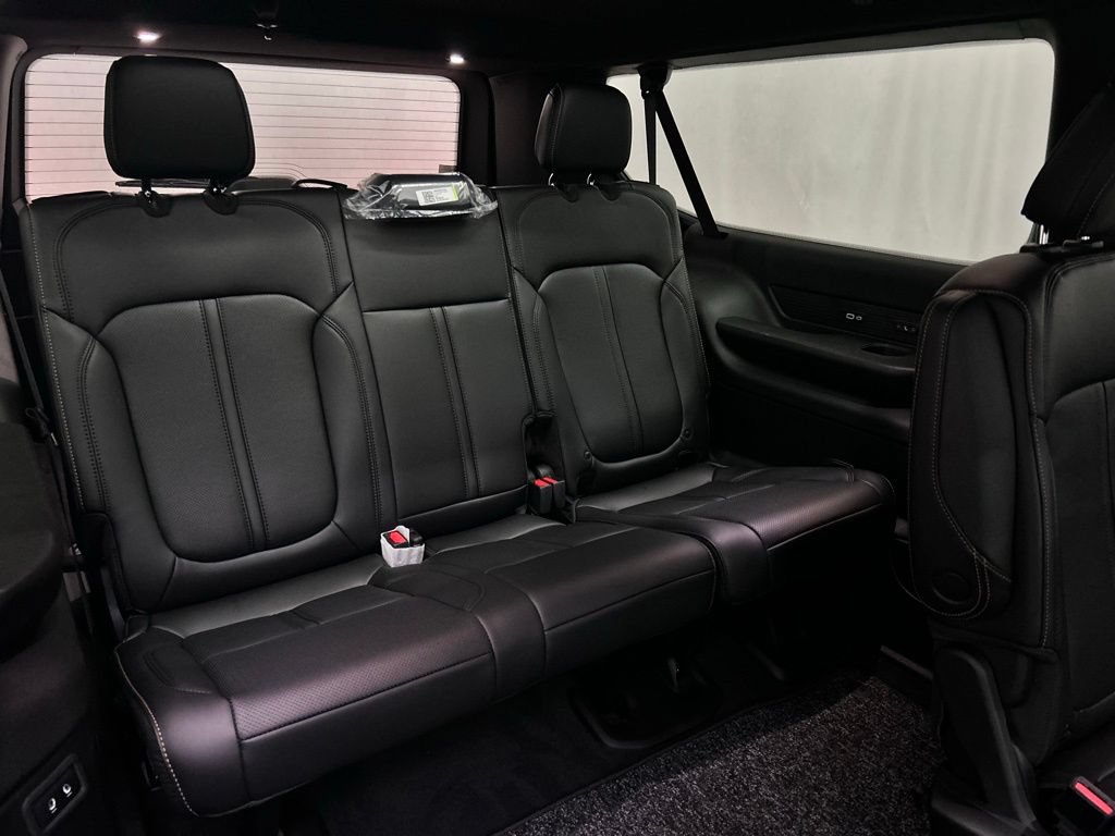 New 2026 Jeep Grand Wagoneer L 4WD image 16