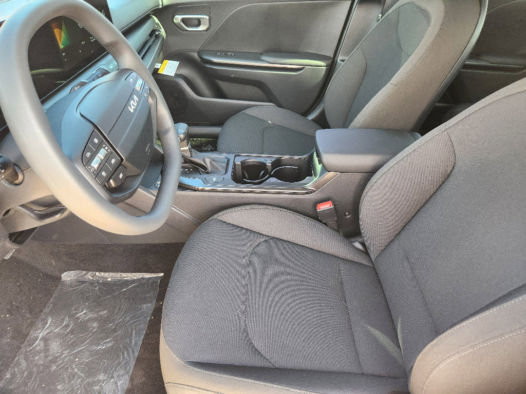 New 2026 Kia K4 LXS image 9