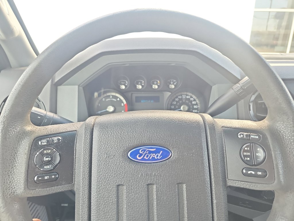 Used 2015 Ford F550 2WD Regular Cab Super Duty image 22