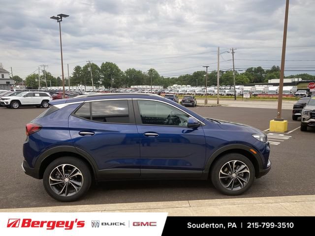 Used 2023 Buick Encore GX Select w/ Safety Package II AWD/4WD image 15