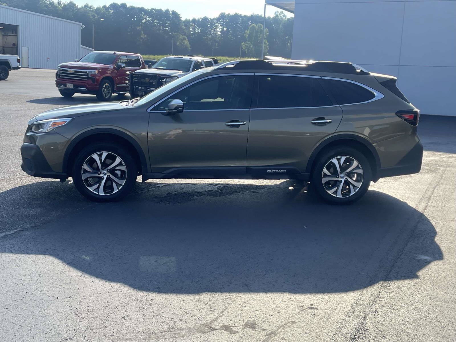 Used 2020 Subaru Outback Touring XT AWD/4WD image 9