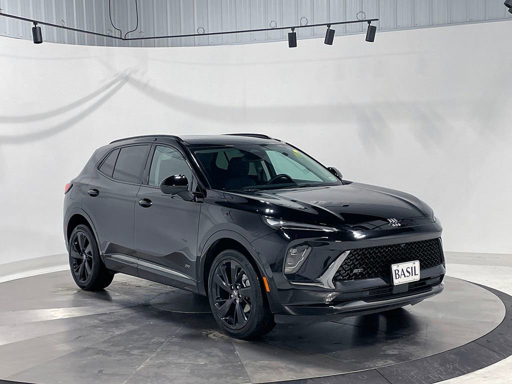 Used 2025 Buick Envision Sport Touring image 38