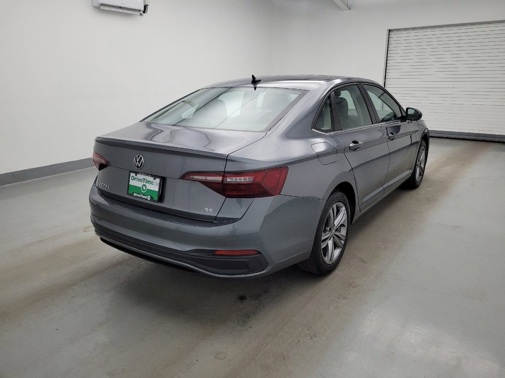 Used 2022 Volkswagen Jetta SE FWD image 9