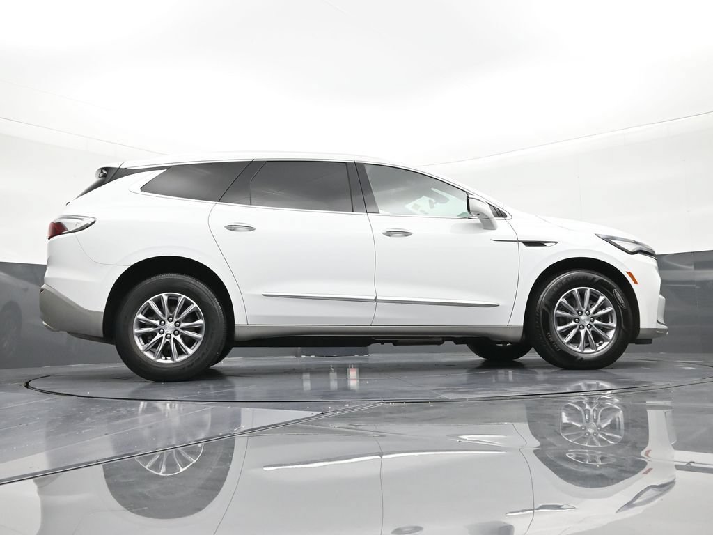 Used 2022 Buick Enclave Premium FWD image 25