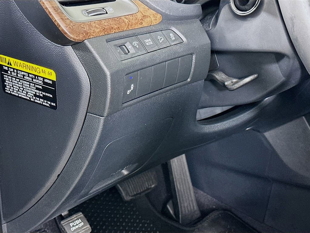 Used 2017 Hyundai Santa Fe SE w/ SE Premium Package 02 image 10