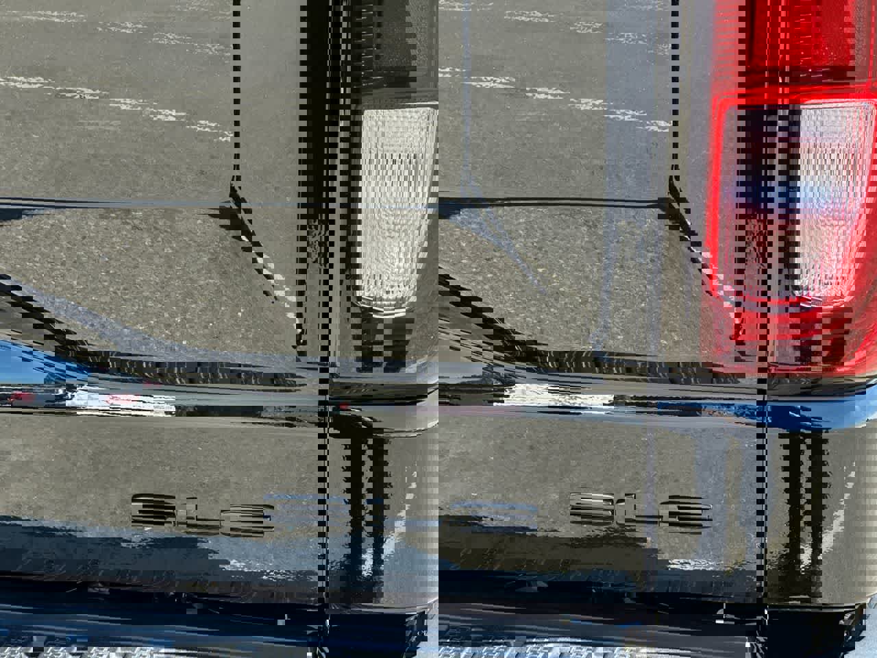 New 2026 GMC Sierra 1500 SLE w/ Preferred Package image 33