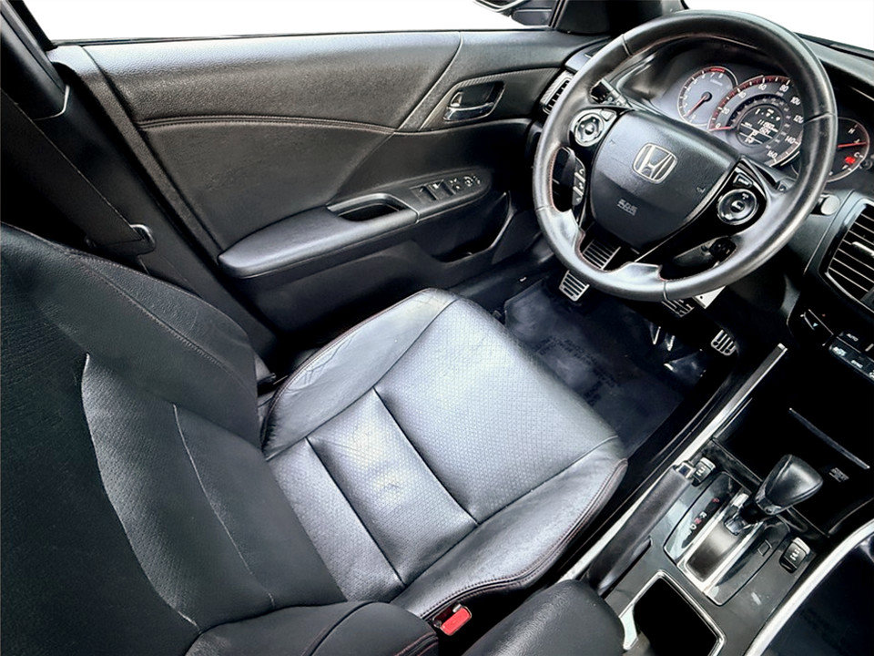 Used 2017 Honda Accord Sport Special Edition image 12