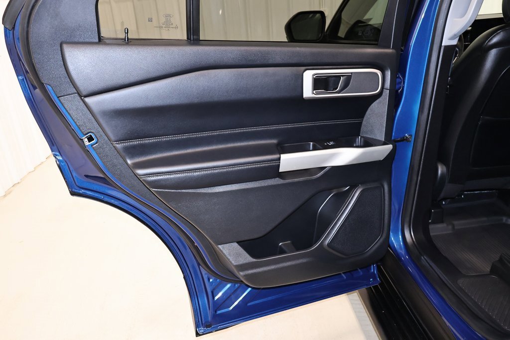 Certified 2020 Ford Explorer XLT w/ Equipment Group 202A image 15