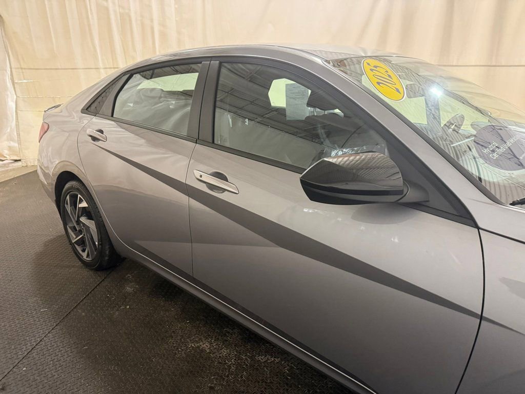 Certified 2025 Hyundai Elantra Sport w/ Cargo Package image 13