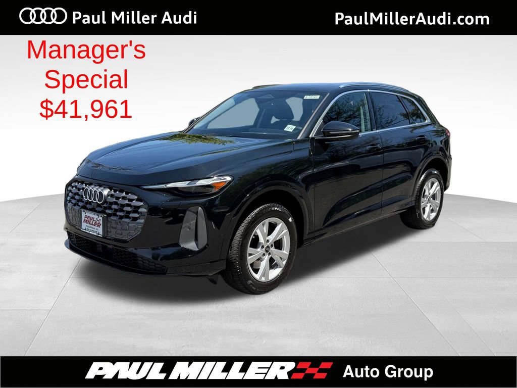 Used 2025 Audi Q5 Premium w/ Convenience Package