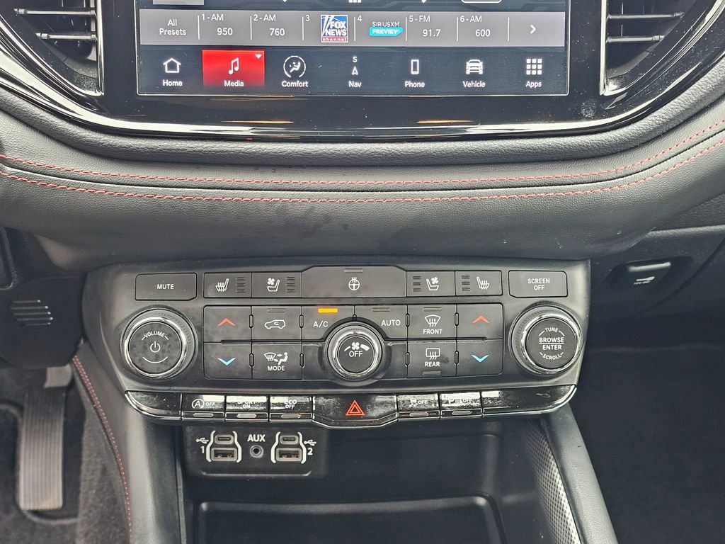 Used 2024 Dodge Durango GT image 22