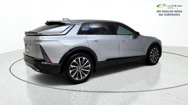 Used 2024 Cadillac Lyriq Sport RWD image 9