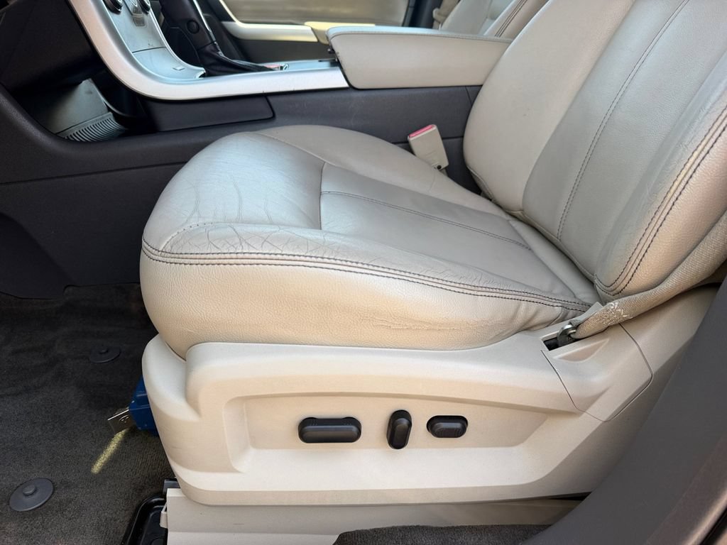Used 2013 Ford Edge SEL FWD image 11