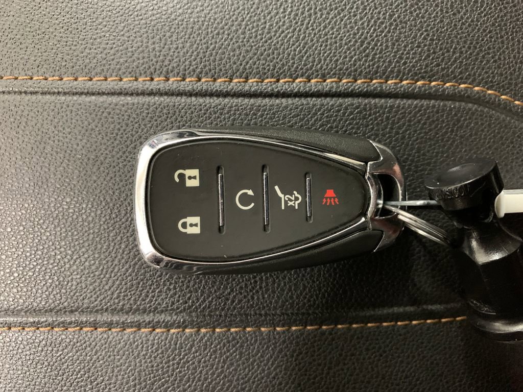 Used 2018 Chevrolet Traverse LT FWD image 30