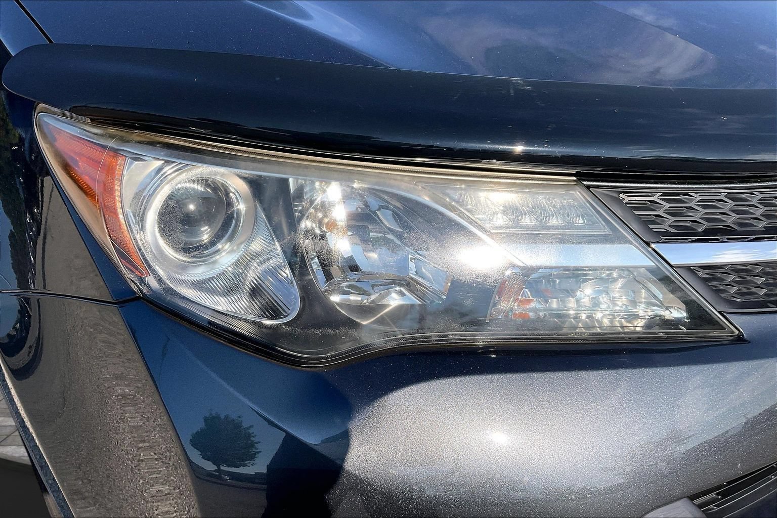 Used 2015 Toyota RAV4 XLE AWD/4WD image 30