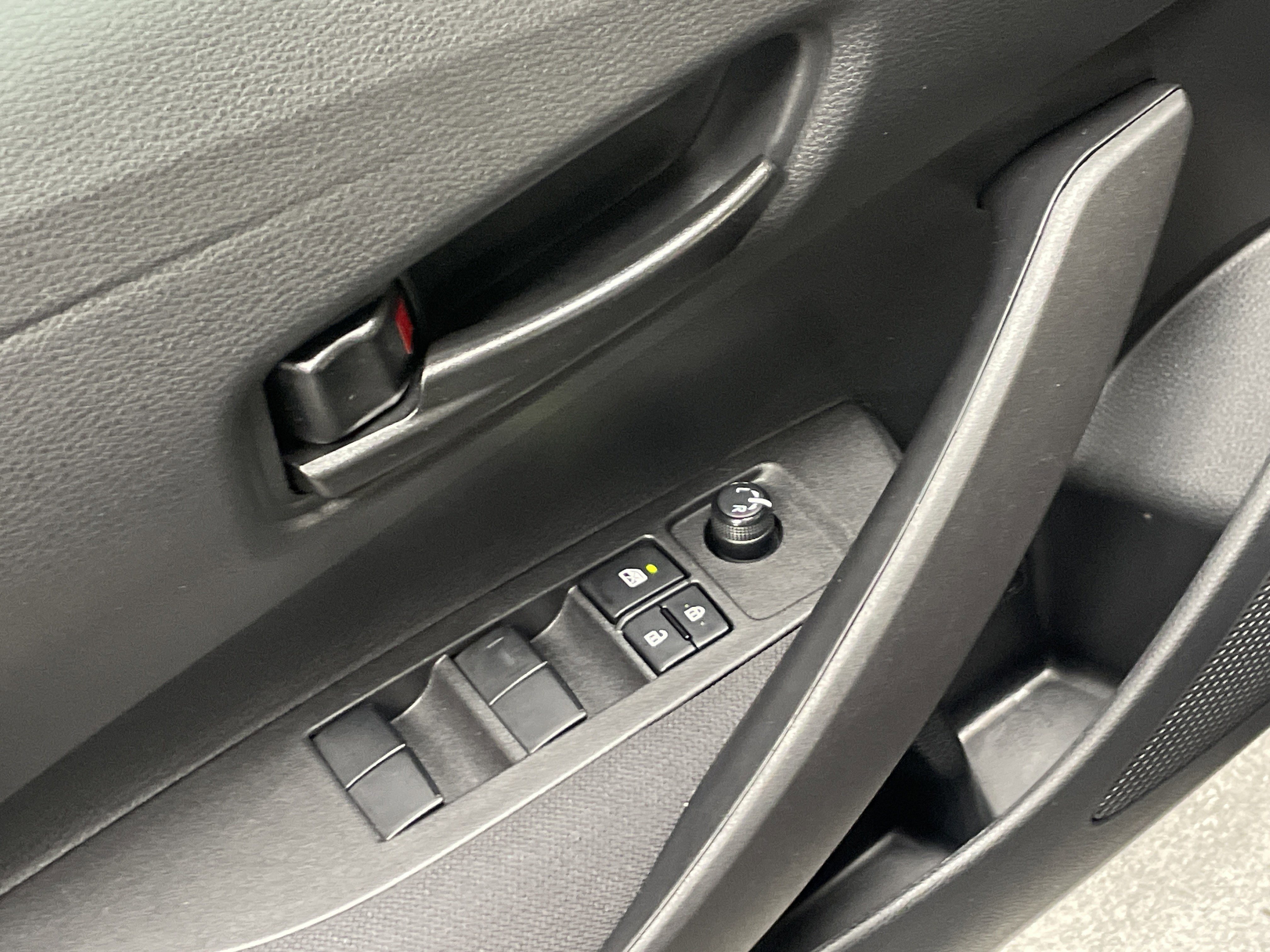Used 2024 Toyota Corolla LE image 15