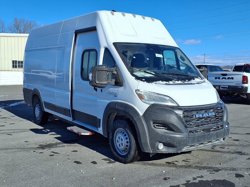 Used 2024 RAM ProMaster 3500 w/ Delivery Van Package image 27