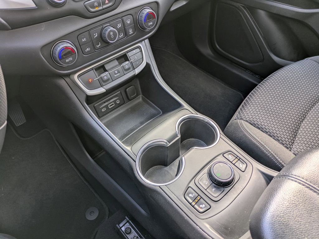 Certified 2022 GMC Terrain SLE w/ Driver Convenience Package image 22