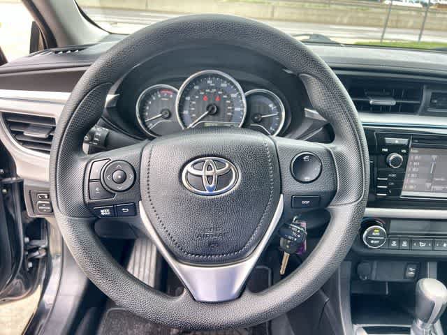 Used 2016 Toyota Corolla LE FWD image 17