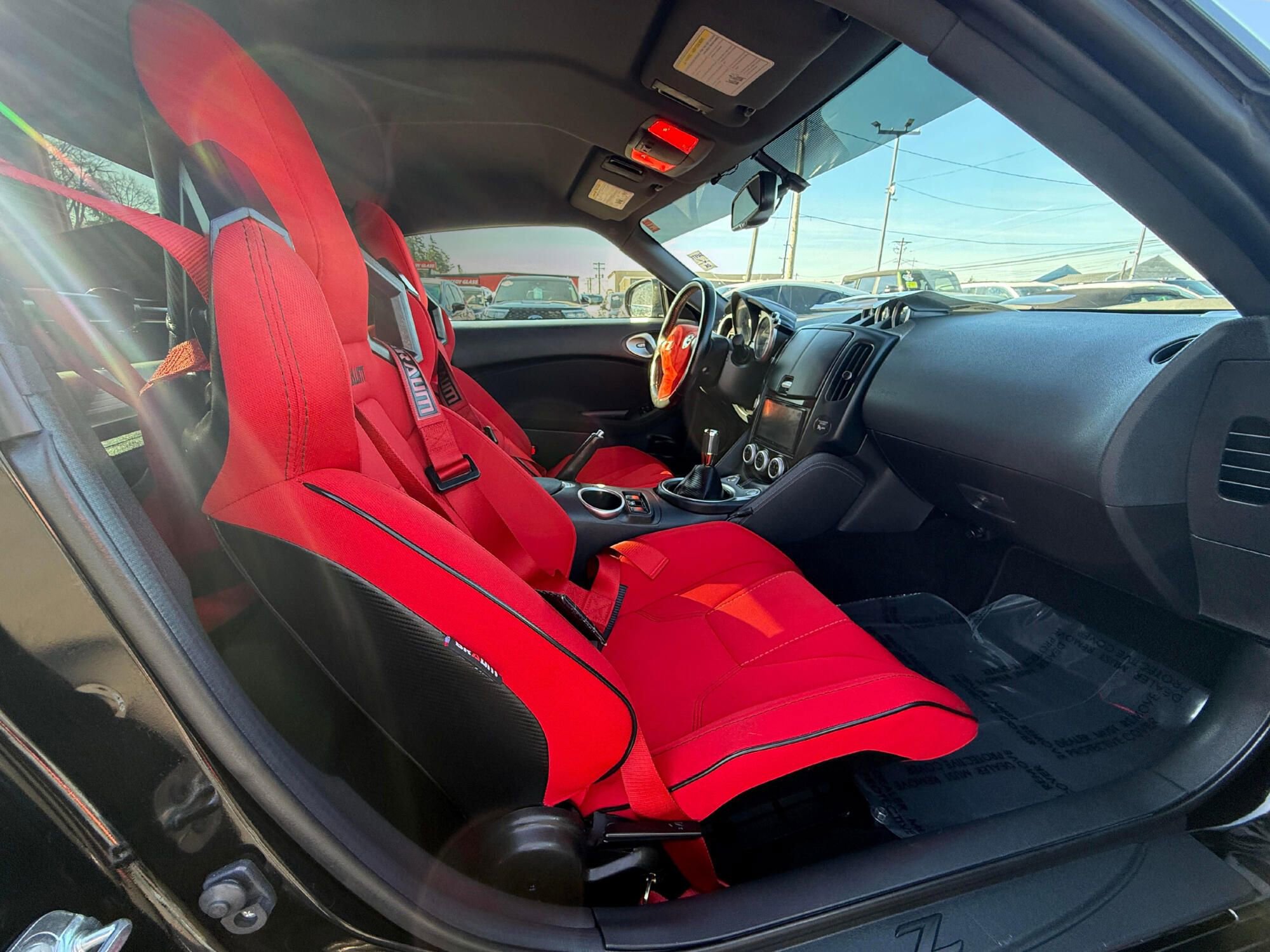 Used 2020 Nissan 370Z w/ Sport Package image 8