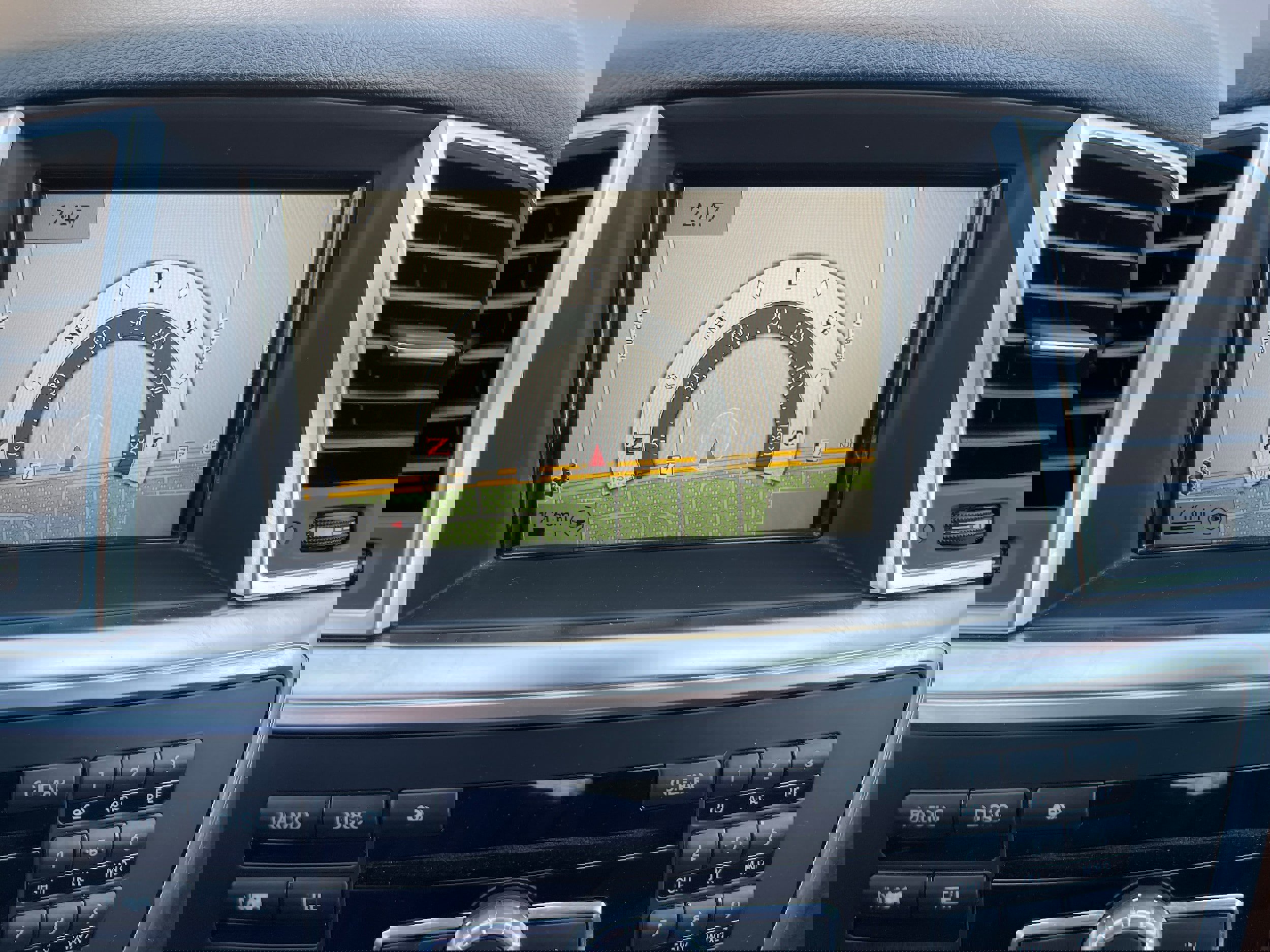 Used 2013 Mercedes-Benz ML 350 BlueTEC 4MATIC image 17