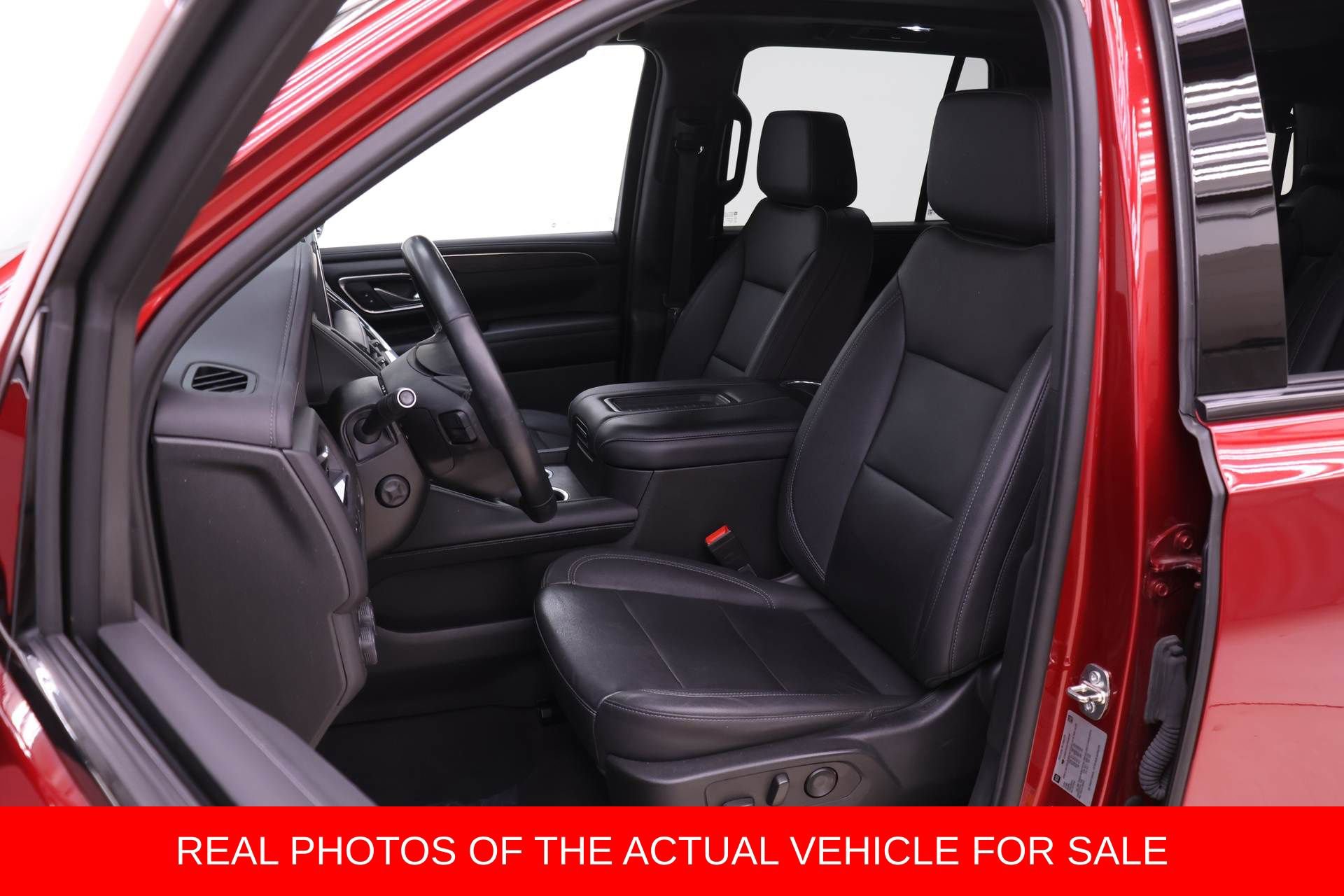 Used 2023 Chevrolet Tahoe Z71 w/ Z71 Off-Road Package image 4