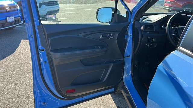 Used 2025 Honda Ridgeline TrailSport image 8