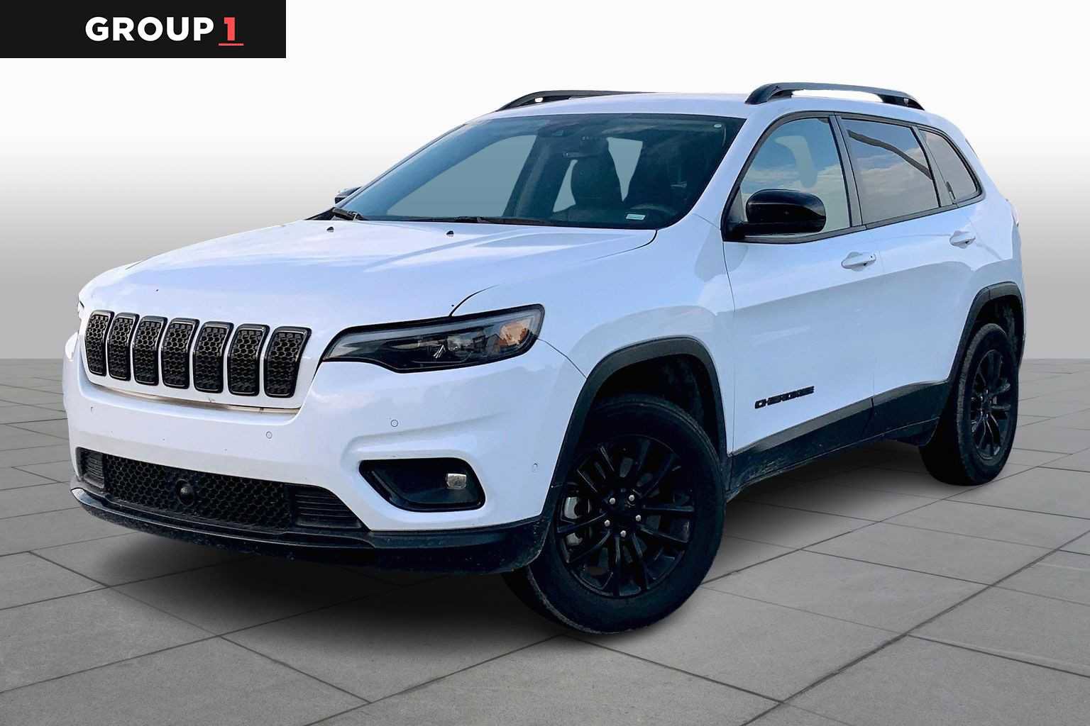 Used 2023 Jeep Cherokee Altitude Lux