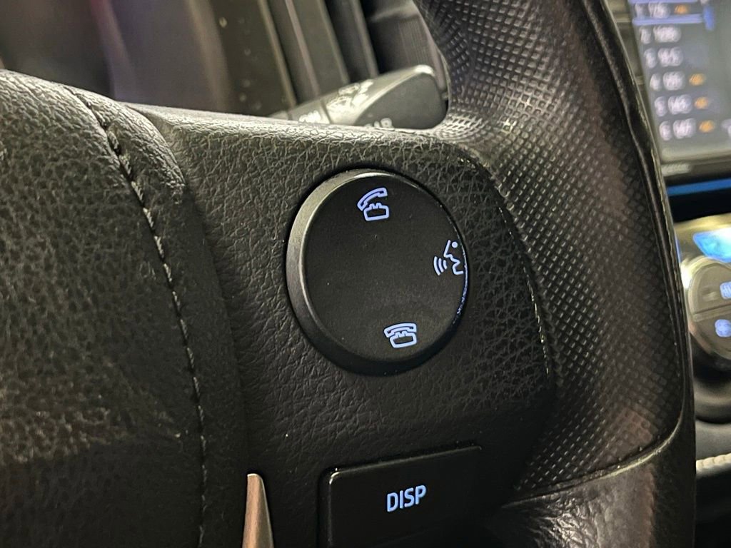 Used 2015 Toyota RAV4 XLE image 25