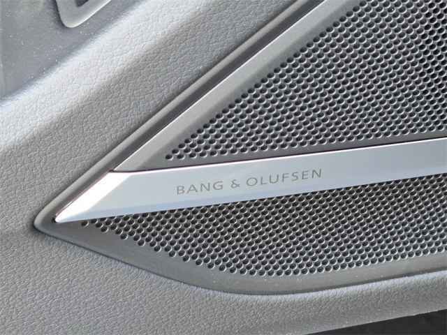 New 2025 Audi A8 L 3.0T image 9