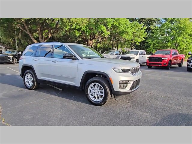 New 2025 Jeep Grand Cherokee Laredo X image 38