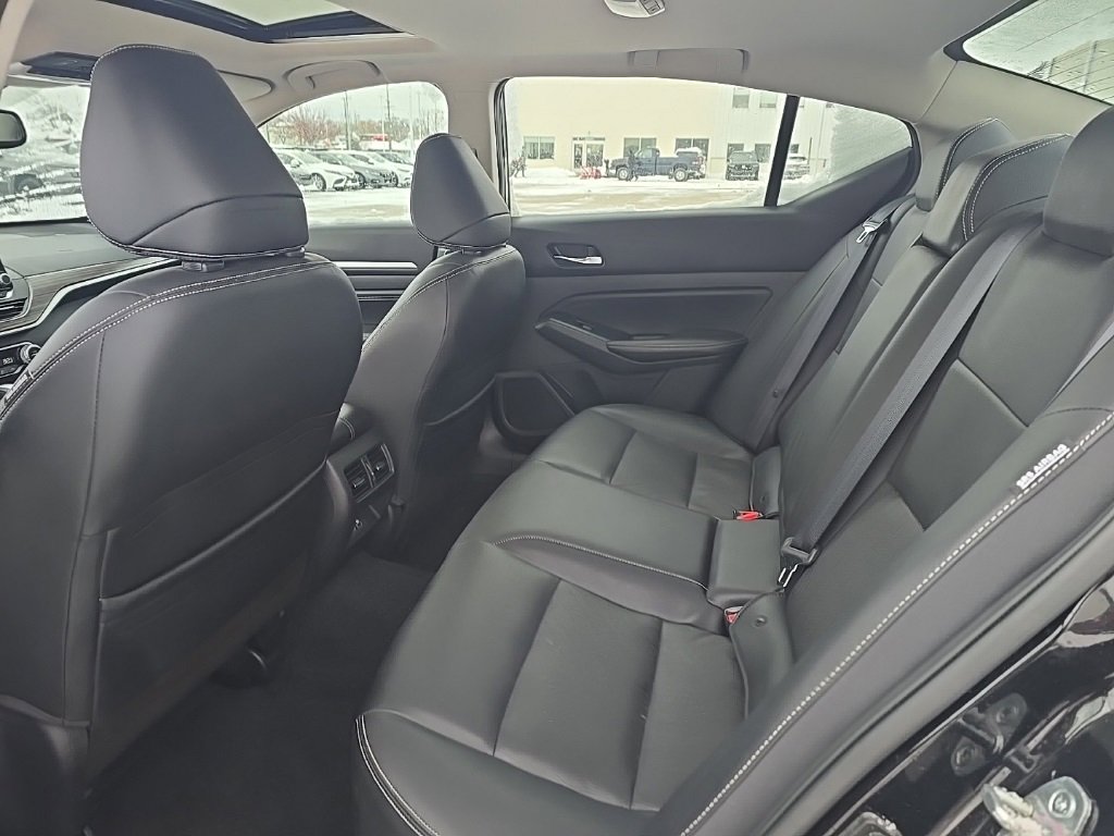 Used 2019 Nissan Altima 2.5 Platinum image 6