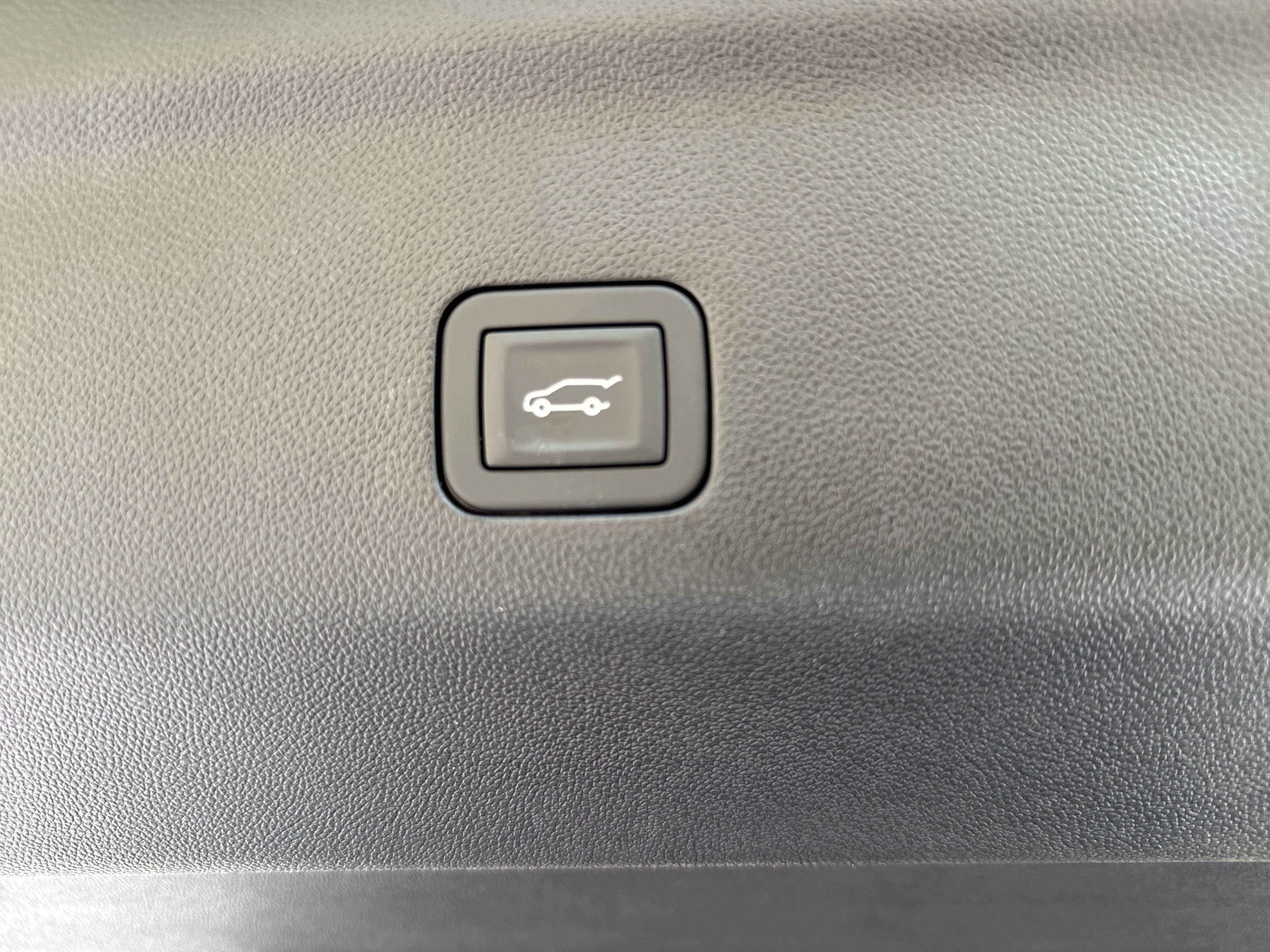 New 2026 GMC Yukon Elevation AWD/4WD image 33