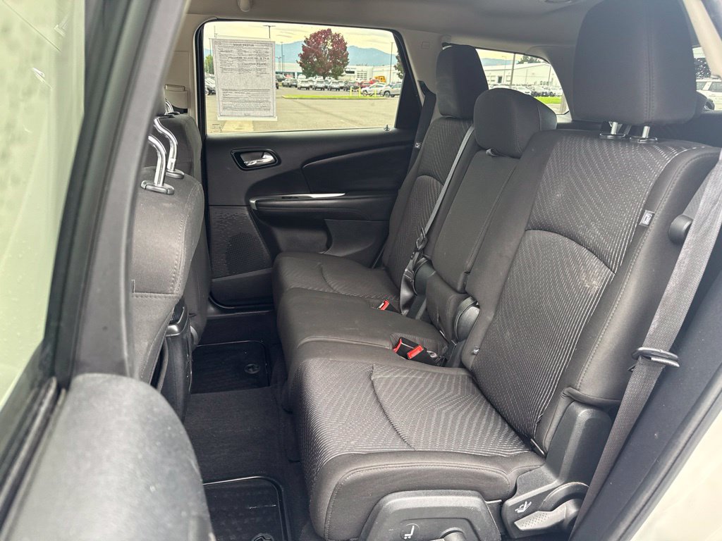 Used 2016 Dodge Journey SE w/ Flexible Seating Group FWD image 11