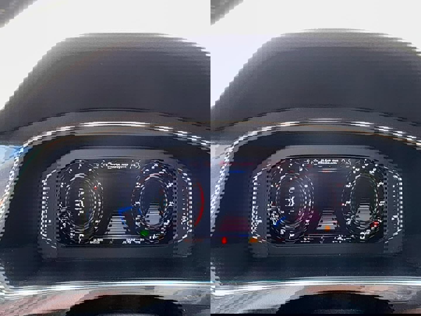 Used 2020 Volkswagen Tiguan SEL image 19