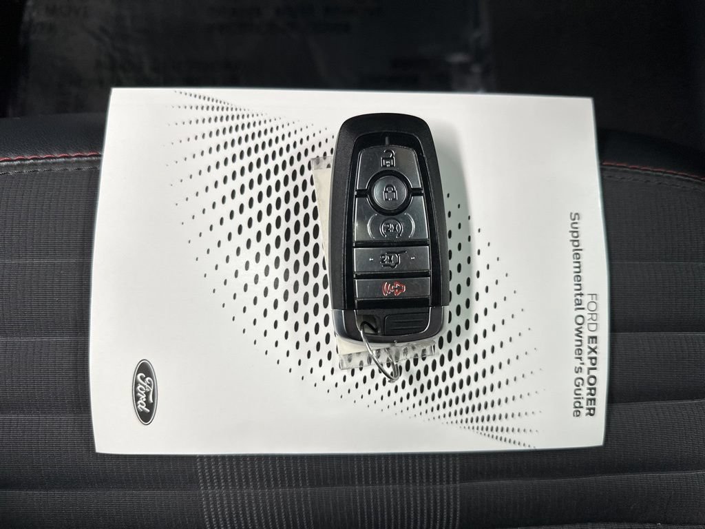 Used 2025 Ford Explorer ST-Line AWD/4WD image 41
