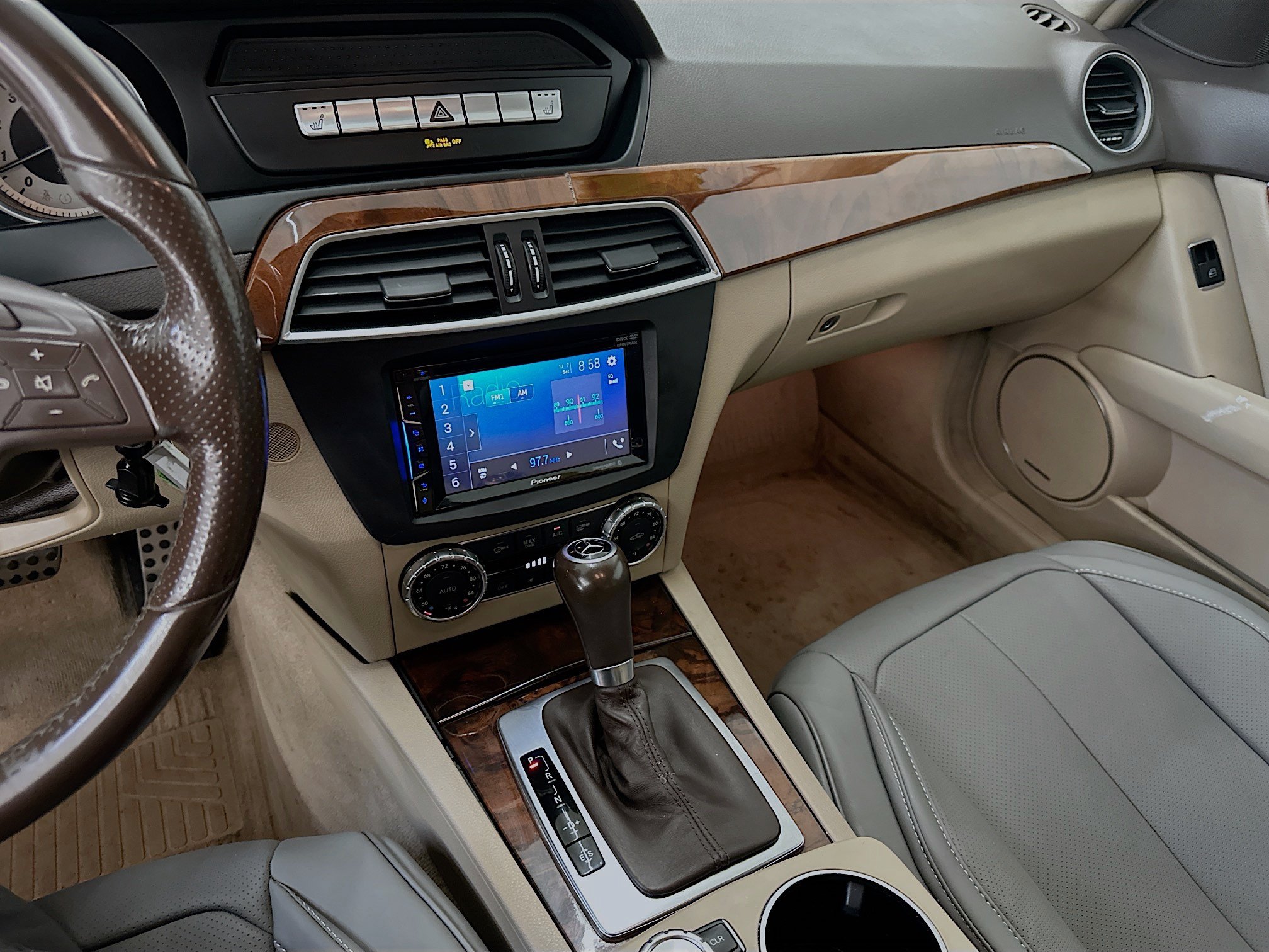 Used 2012 Mercedes-Benz C 300 4MATIC Sedan image 24