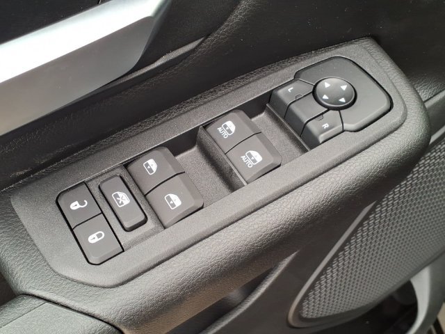 New 2026 RAM 1500 Express AWD/4WD image 18
