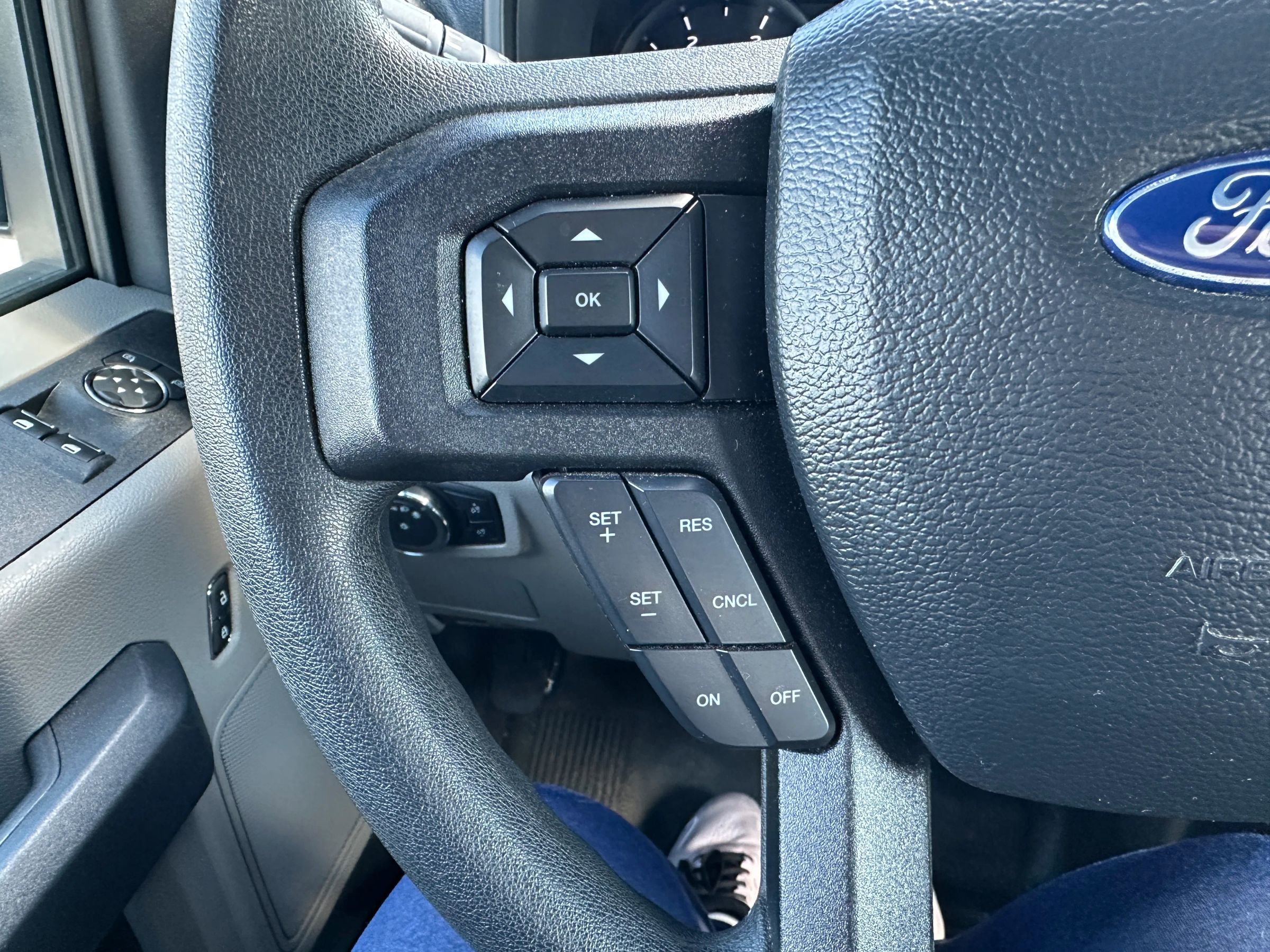 Used 2022 Ford F350 XL w/ Power Equipment Group image 16