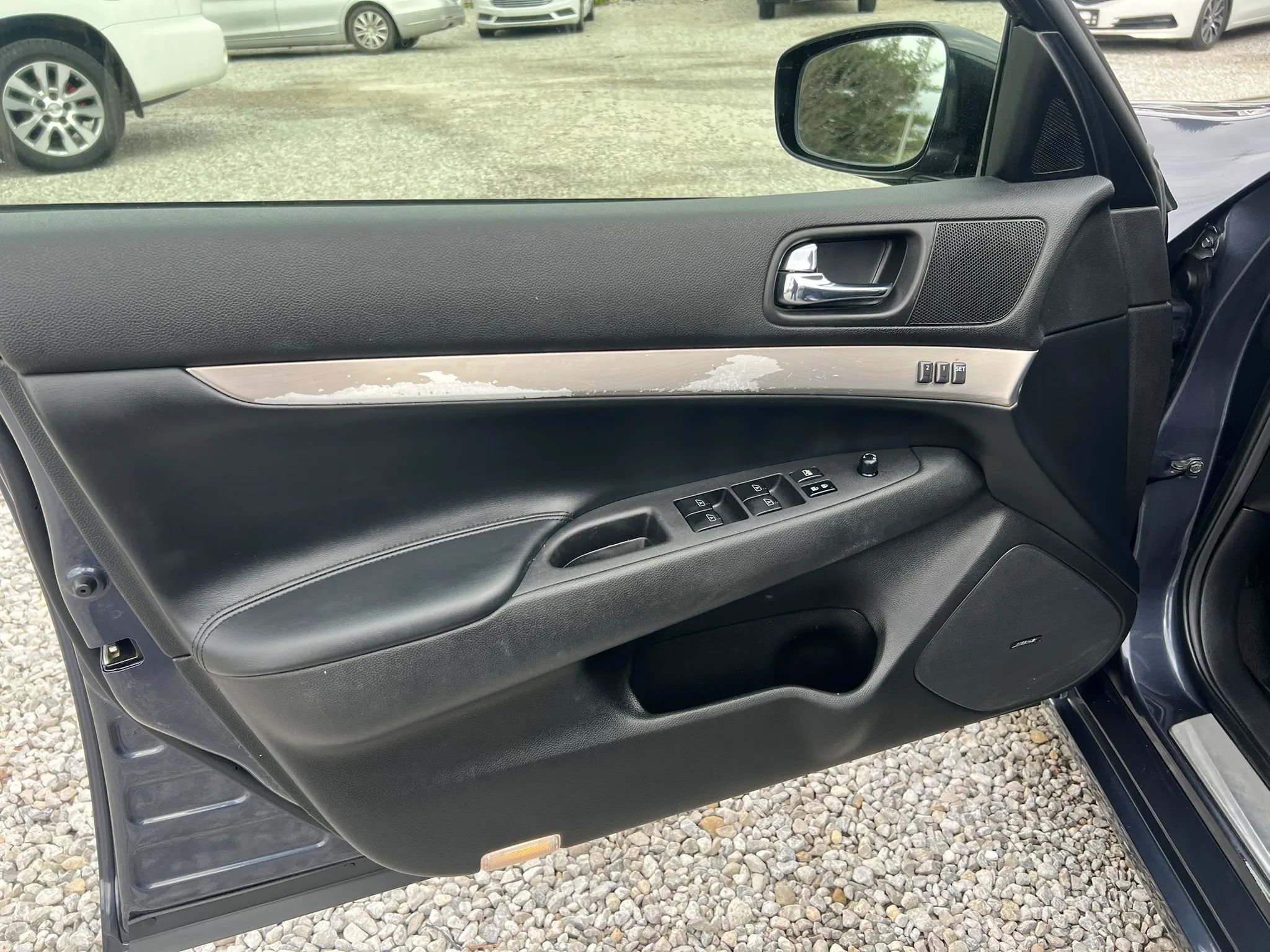 Used 2012 INFINITI G37 x Sedan w/ Premium Pkg image 12