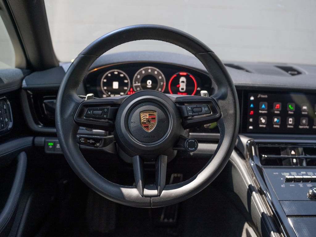 Used 2025 Porsche Panamera 4 AWD/4WD image 23