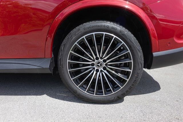 Certified 2025 Mercedes-Benz GLC 300 4MATIC image 6