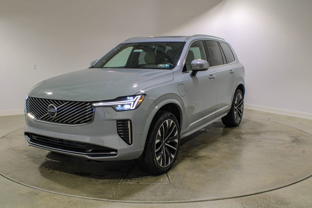 New 2026 Volvo XC90 T8 Plus w/ Protection Package Premier image 1
