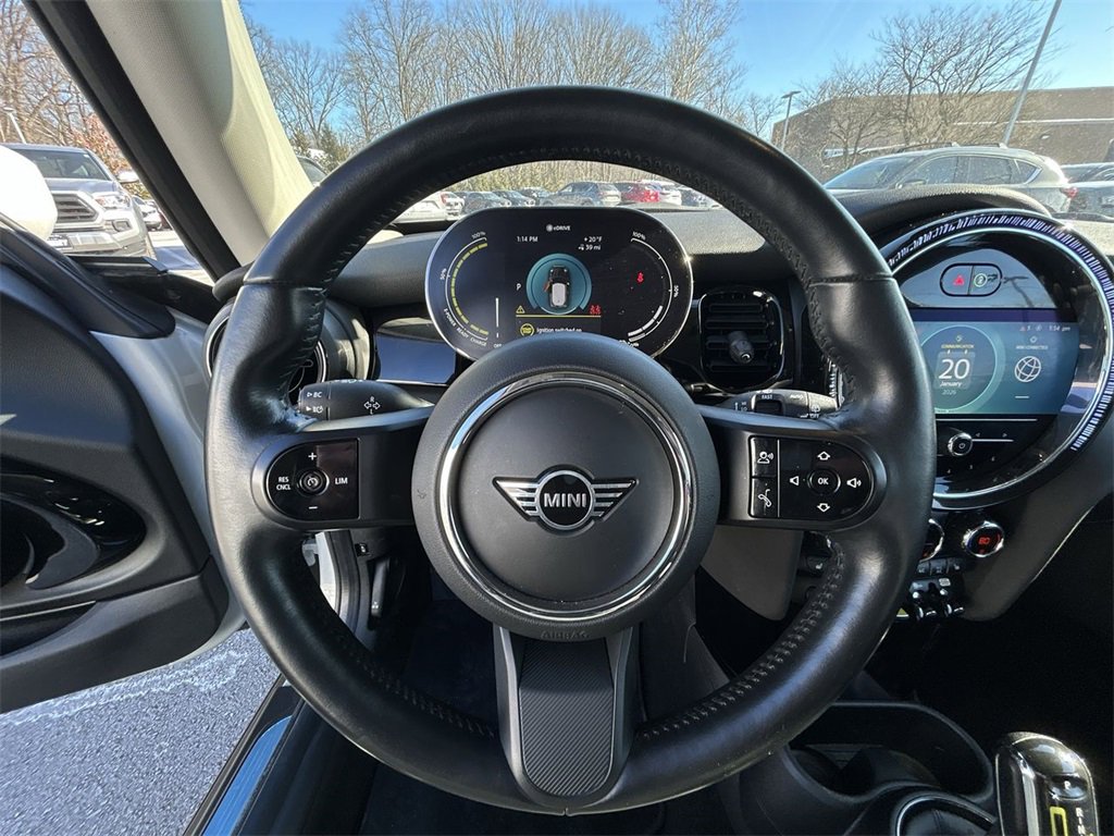 Used 2022 MINI Cooper SE image 17