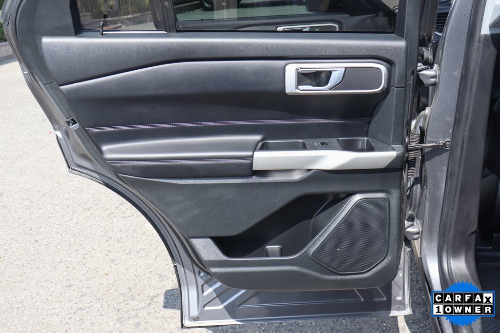 Used 2021 Ford Explorer XLT image 27