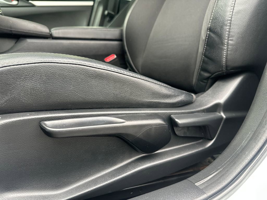 Used 2020 Honda Civic Sport image 4