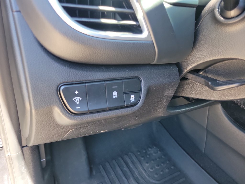 Certified 2024 Kia Seltos EX FWD image 17